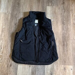 Vuori Black Canyon insulated vest